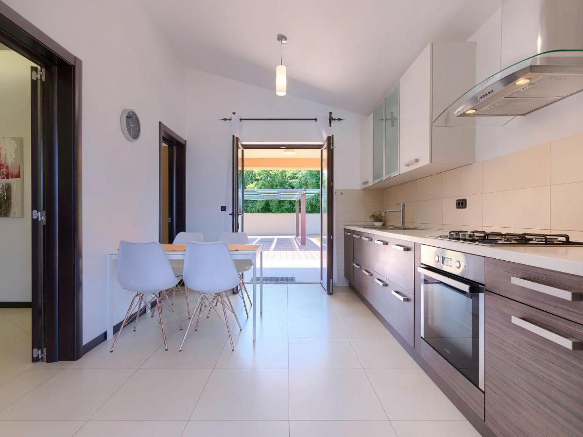 Holiday Home Andrea - Pul463 By Interhome ชีชาน ภายนอก รูปภาพ