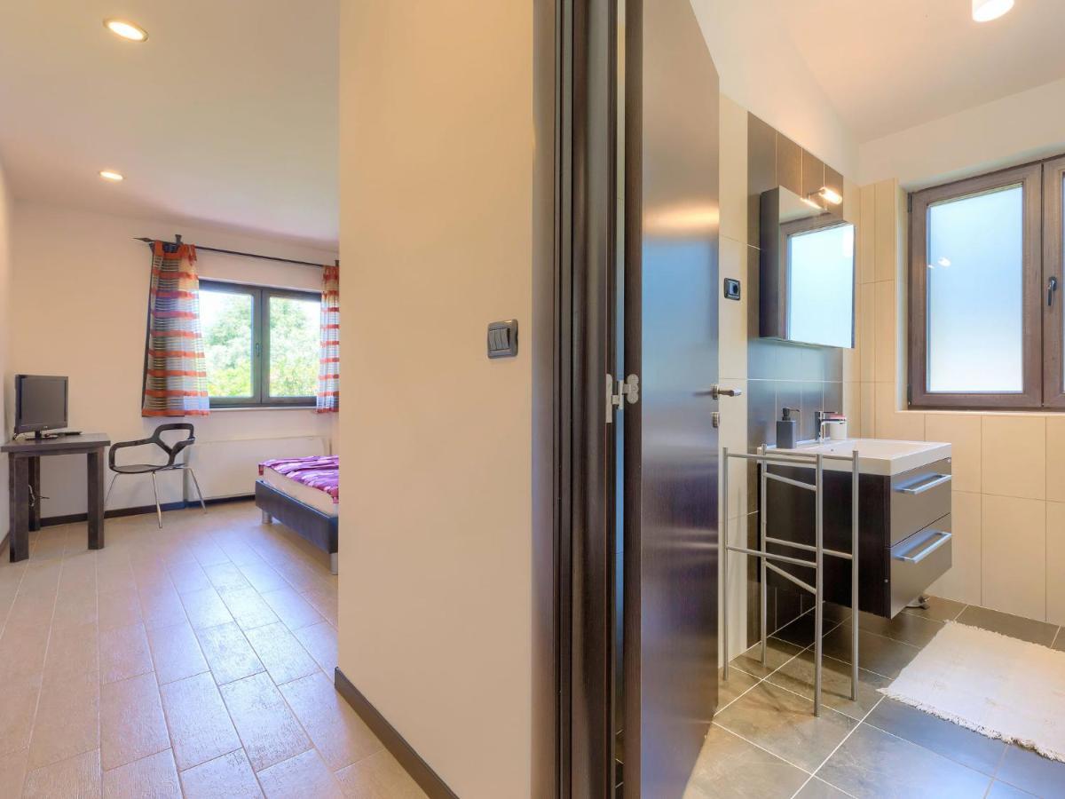 Holiday Home Andrea - Pul463 By Interhome ชีชาน ภายนอก รูปภาพ