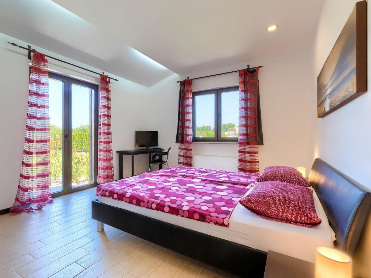 Holiday Home Andrea - Pul463 By Interhome ชีชาน ภายนอก รูปภาพ