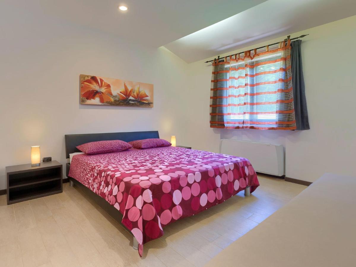 Holiday Home Andrea - Pul463 By Interhome ชีชาน ภายนอก รูปภาพ