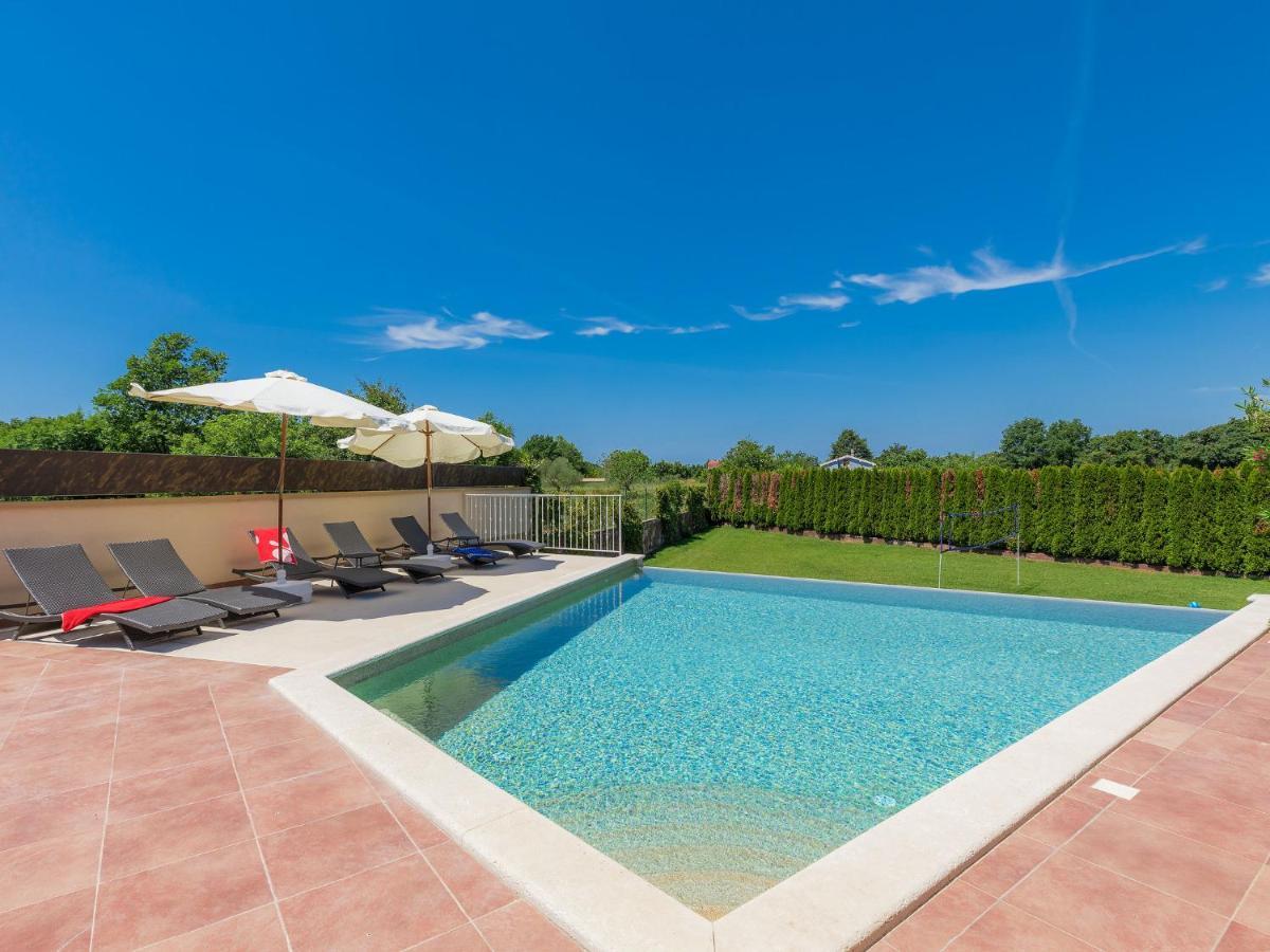 Holiday Home Andrea - Pul463 By Interhome ชีชาน ภายนอก รูปภาพ